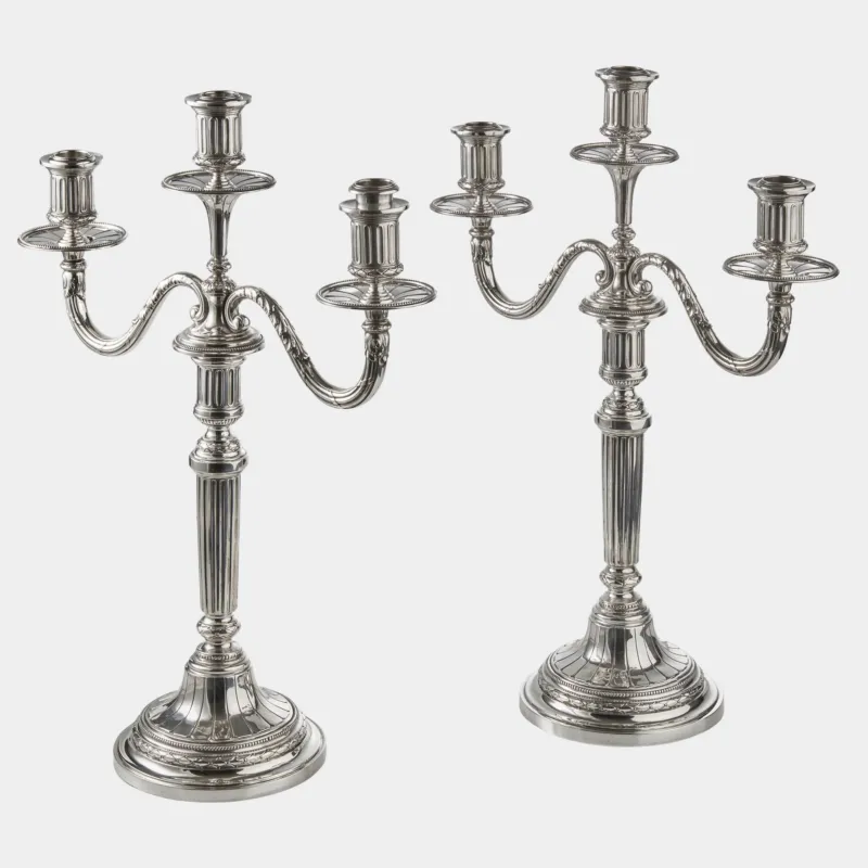 2 Girandolen/Silberleuchter 3-lichtig aus 800er Silber – Ludwig XVI-Stil - Bild
