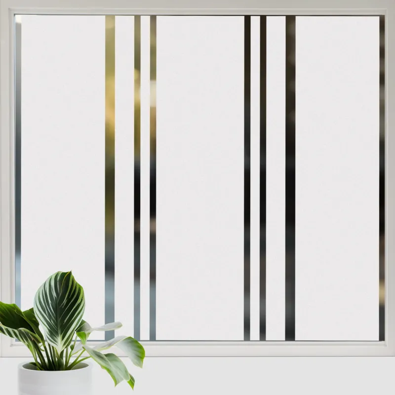 Fensterfolie Streifenmuster auf Glas