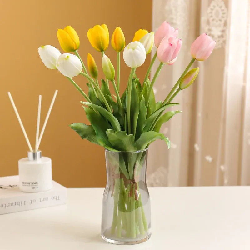 Künstlicher Tulpenstauß | 5 Stiele (3 Blüten + 2 Knospen) | Latex | UV-beständig | Frühjahrs- & Gartendeko | 9 Farben