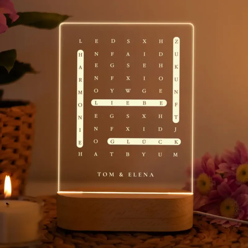 Personalisierte Nachtlampe mit Namen – Moderne LED Leuchte im Wortsuche Design für Paare
