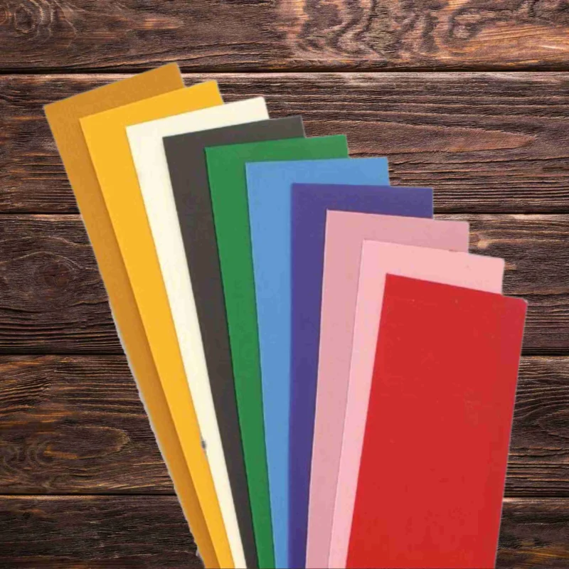 Bunte Wachsplatten zum Kerzen verzieren
