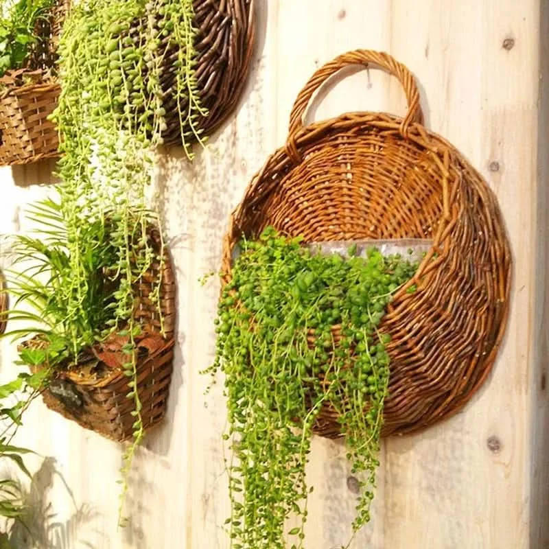 VINEHAVEN – Hanging Wicker Wall Planter Basket