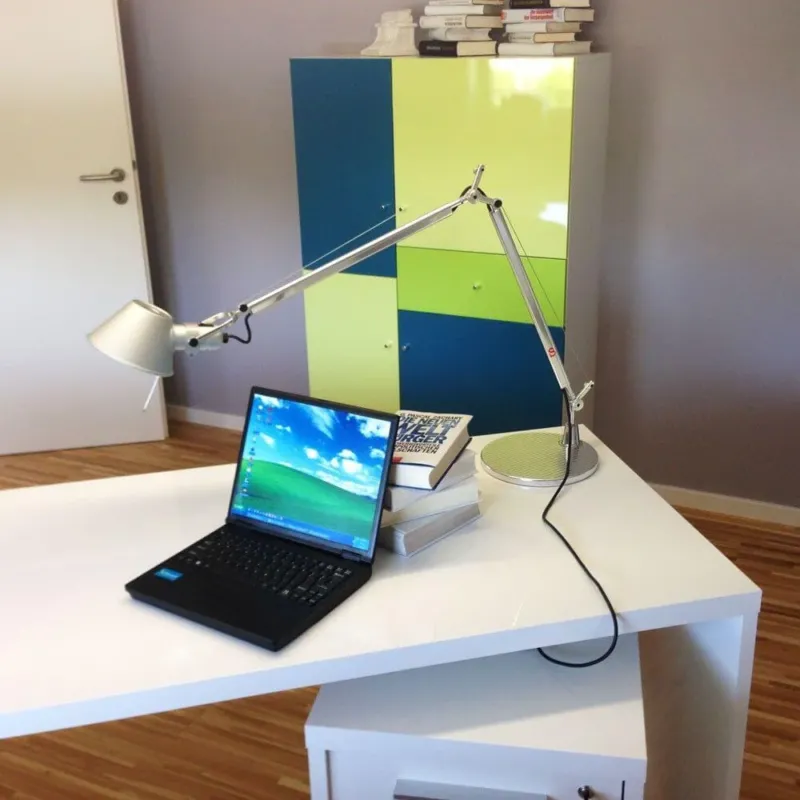 Artemide Tolomeo LED Tavolo Tischleuchte Sensor oder Schalter für flexibles Licht am Schreibtisch
