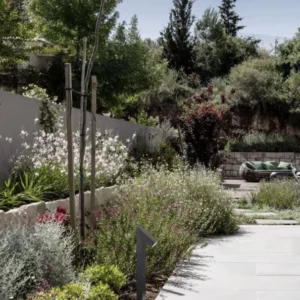 Brigitta LED Außenwegeleuchte Down 3000K Schwarz IP65 für Gartenweg und Terrasse in modernem Outdoor-Design