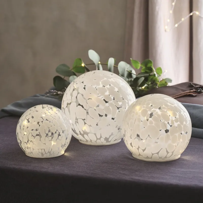 3er Set LED-Glaskugeln mit Timer aus Konfettiglas beleuchtet
