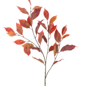 Das künstliche Blumen-Ulmenblatt 113 cm rot hat mehrere dünne Stiele mit leuchtend roten und orangefarbenen Herbstblättern, isoliert auf einem weißen Hintergrund.