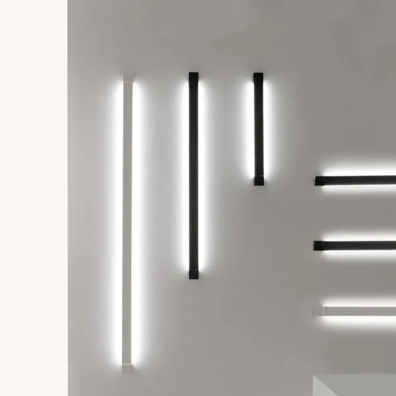 Fabbian Pivot LED-Wandleuchte Large 70W 24V, moderne Aluminium-Wand- und Deckenleuchte in Weiß und Schwarz