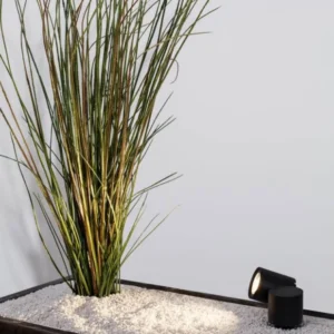 Focus Außenspießleuchte Schwarz IP54 moderne LED-Außenleuchte für Gartenbeet und Pflanzkübel