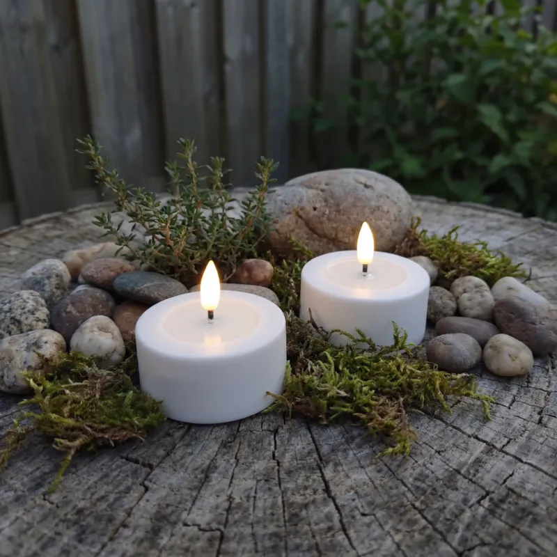 Outdoor Jumbo LED Teelicht – Real Flame von Deluxe Homeart
