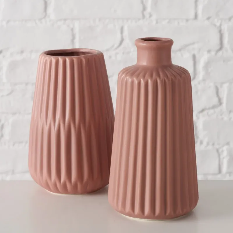 Schlichte Porzellanvase in terracotta – Zeitloses Design für jedes Ambiente - Lykke&You GmbH