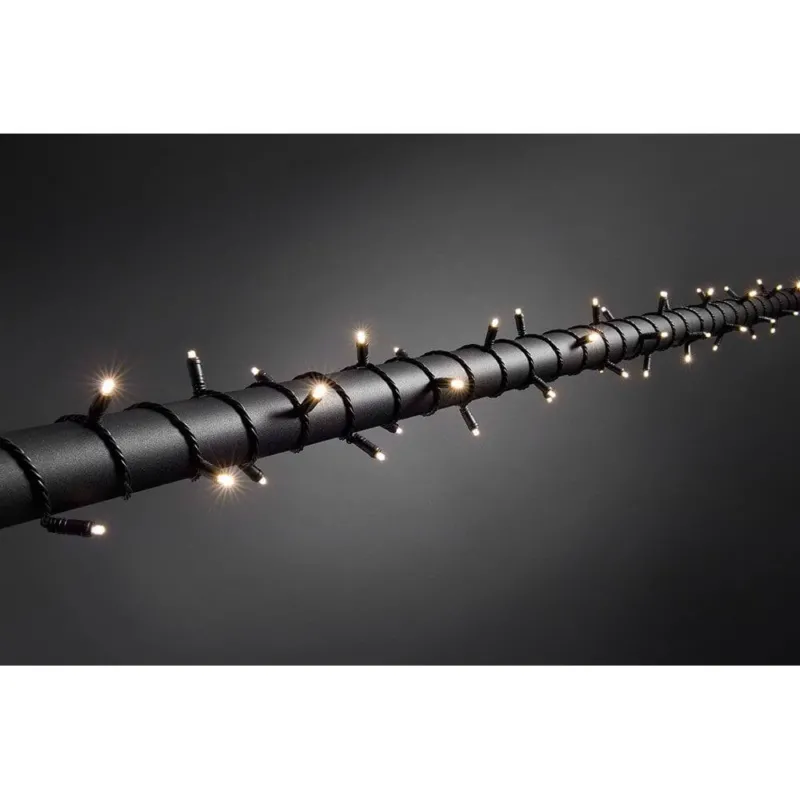 3m Micro LED Lichterkette mit 9h Timer IP67 40 Warmweiße Dioden IP44 auf dunklem Hintergrund