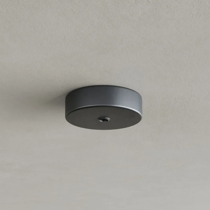 s.luce Schnell-Montage Metall Lampen-Baldachin in Schwarz, flacher Deckenbaldachin für Design-Leuchten