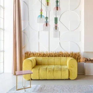 Murano Pendelleuchte 5-flammig Ø 51,7cm Gold, Mehrfarbig im modernen Wohnraum über gelbem Sofa