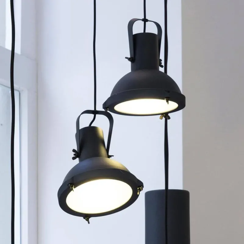 Nemo Projecteur 165 Hängeleuchte verstellbar mit matt schwarzem Finish und Diffusorglas.