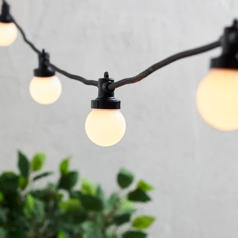 Pro Connect IP67, 100m 200er Party Lichterkette warmweiß koppelbar schwarzes Kabel