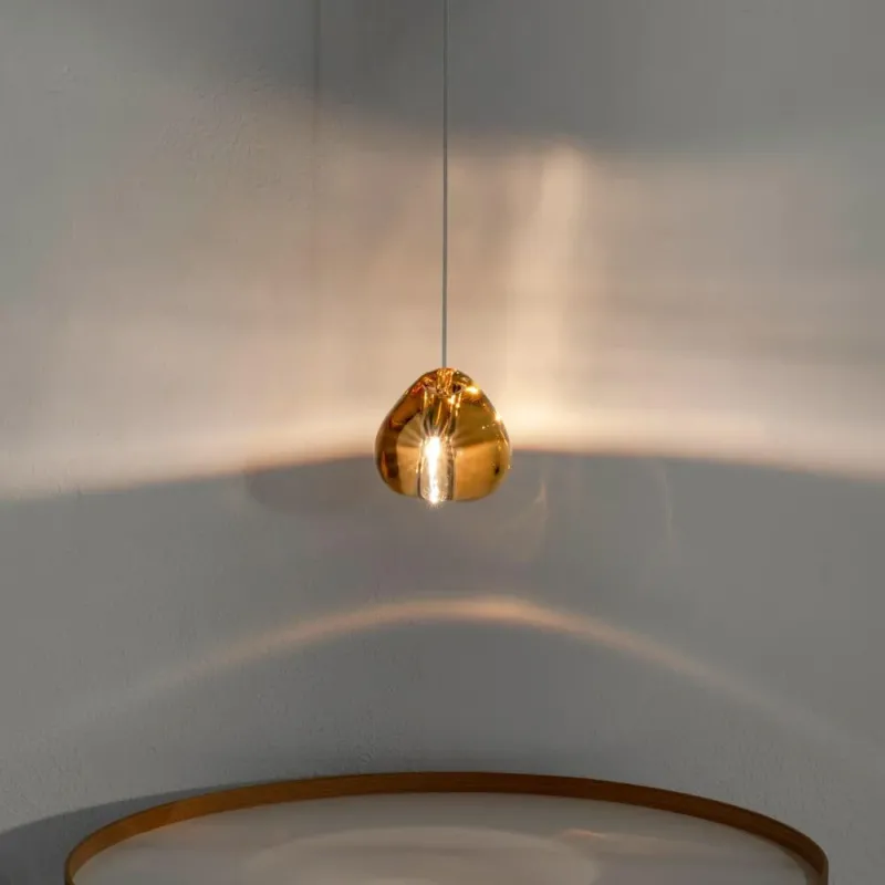 Terzani Mizu Design-Pendellampe 1er aus klarem Kristall mit warmen Lichtreflexen