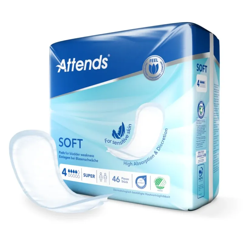 Auf dem Bild ist eine Packung der Attends Soft 4 Super Inkontinenzprodukte zu sehen. Die Packung ist in einem hellen, ansprechenden Design gehalten und zeigt das Produkt, das für eine hohe Saugfähigkeit ausgelegt ist. Im Vordergrund ist das Logo „Attends“ gut sichtbar. Die Verpackung ist farblich sanft und zeigt eine große Anzahl an Stückzahlen, die mit „14“ gekennzeichnet sind. Zudem sind spezielle Merkmale wie „super“ hervorgehoben, die auf die hohe Leistung des Produkts hinweisen.