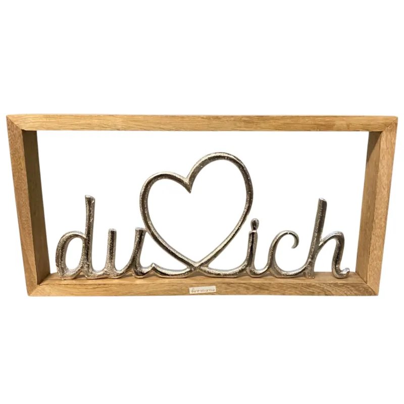 Alu Schriftzug „Du🩶Ich“ im Holzrahmen vor weißem Hintergrund