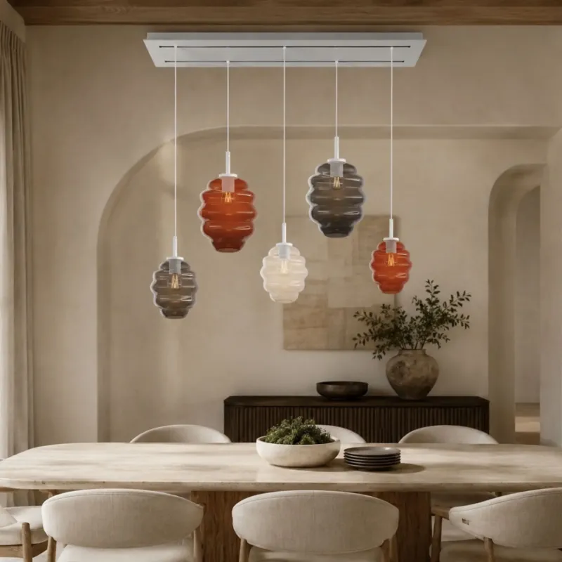 s.luce Echos Esstischlampe 5-flammig 2-reihig 160cm Ø 18/25cm Pendelleuchte über modernem Esstisch