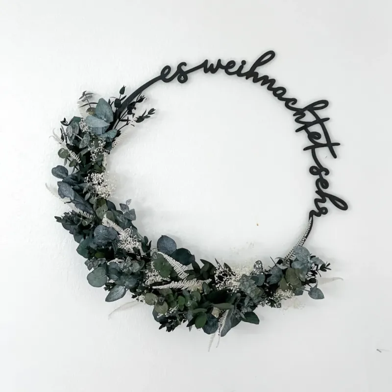 Eulenschnitt Holzkranz "es weihnachtet sehr" mit Trockenblumen | 31 cm - DIY#Variante_Eukalyptus / Farn
