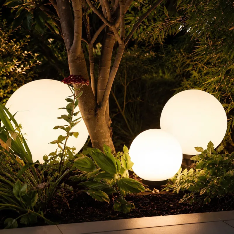 s.luce Globe Set Garten Kugelleuchten im Garten mit weichem Licht, ohne Leuchtmittel, für stilvolle Außenbeleuchtung