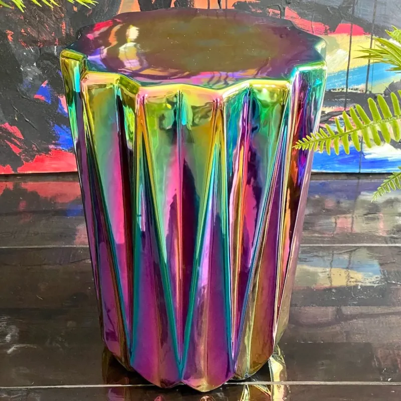 Hocker 'OILY FOLDS'
