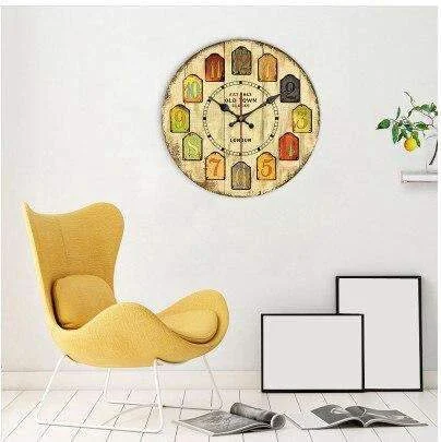 Große Retro Wanduhr Holzoptik Bunt Design