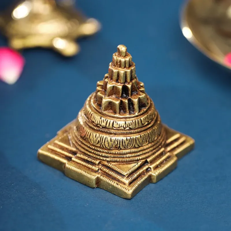 Brass Superfine Maha Meru Shree yantra (2 inch)
