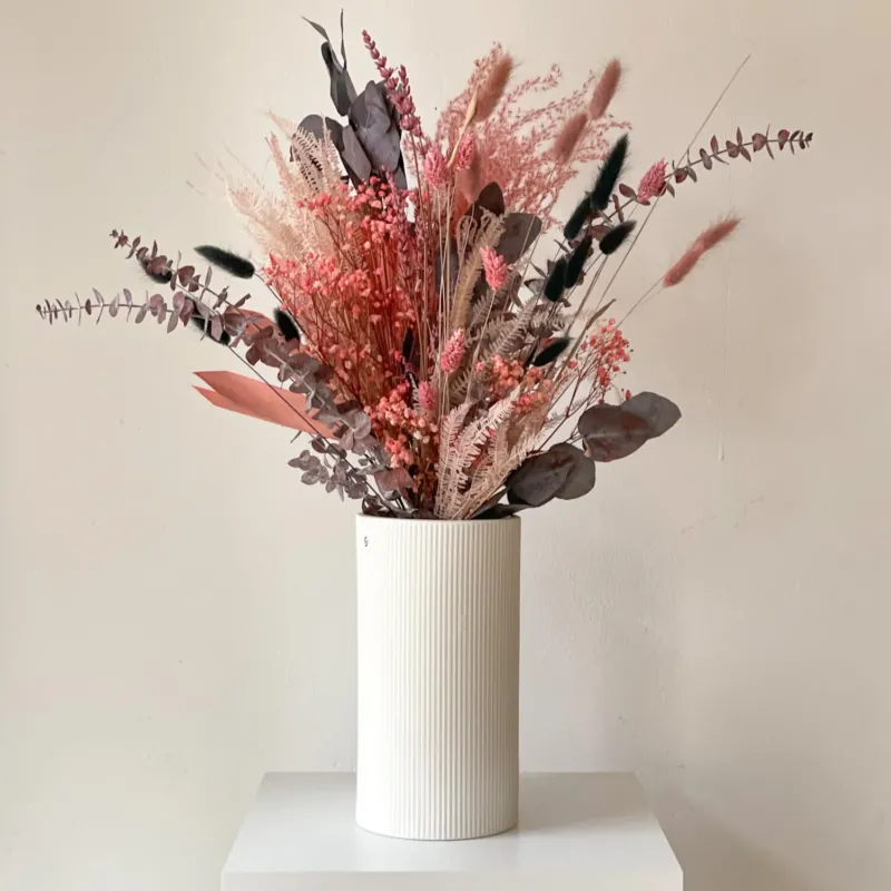 Touch of Pink: Zeitlose Eleganz in Rosatönen - Trockenblumenstrauß fürs ganze Jahr - Lykke&You GmbH