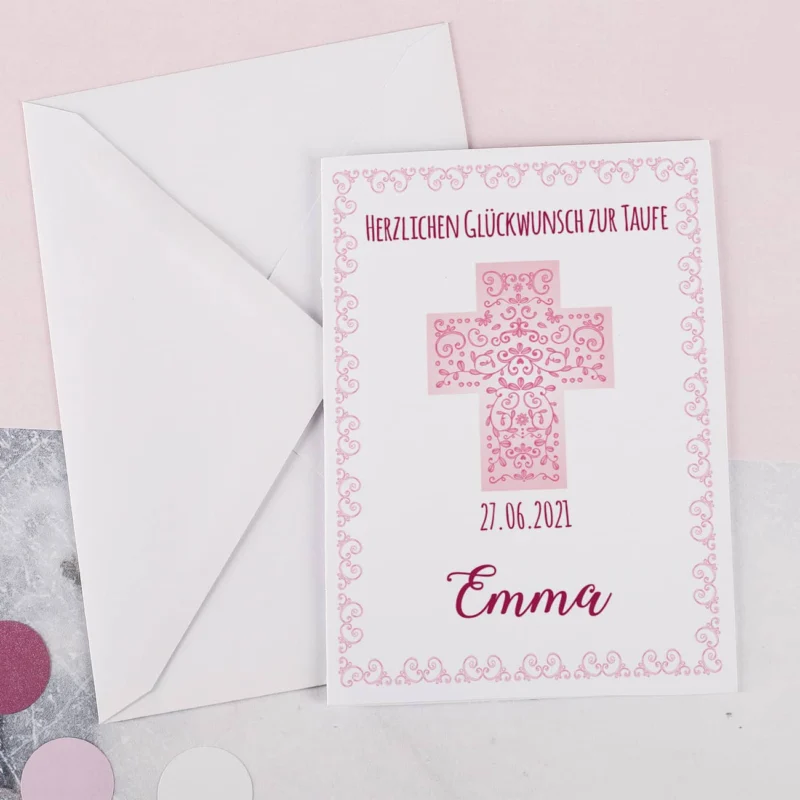 Klappkarte für Mädchen mit rosafarbenem Kreuz und schönen Ornamenten
